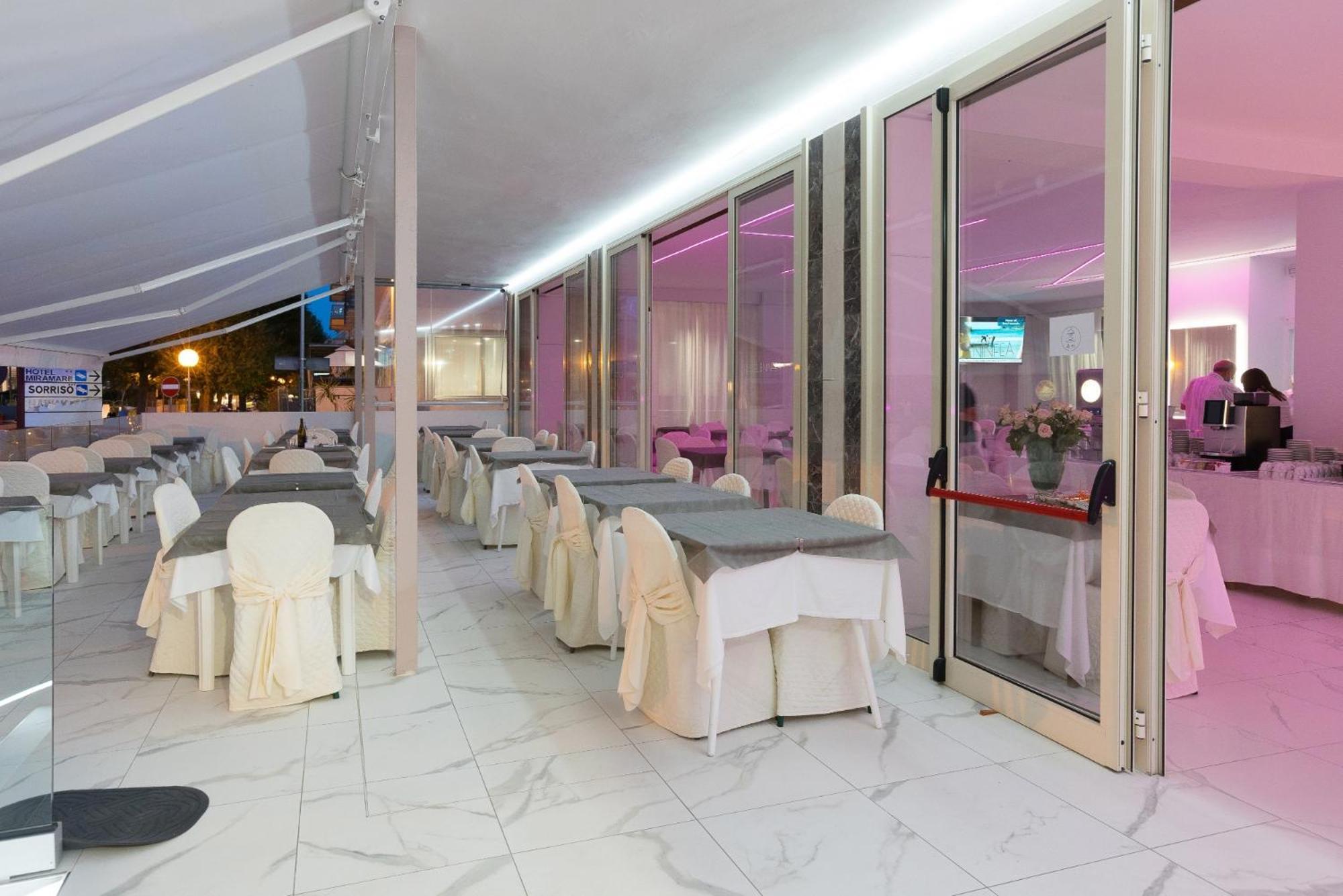 Hotel Ninfea 카톨리카 외부 사진